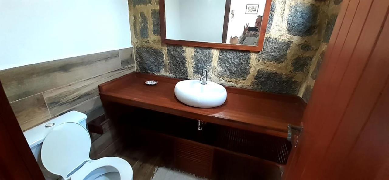 Chacara Com Wi-Fi, Churrasqueira E Lazer Em Cunha Eksteriør bilde